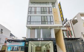 Khách Sạn Luxury Hotel